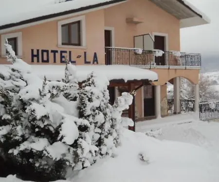 Отель La Loggia 3*