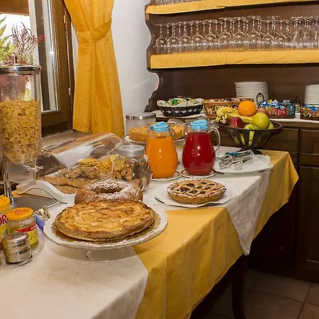 La Loggia Отель 3*