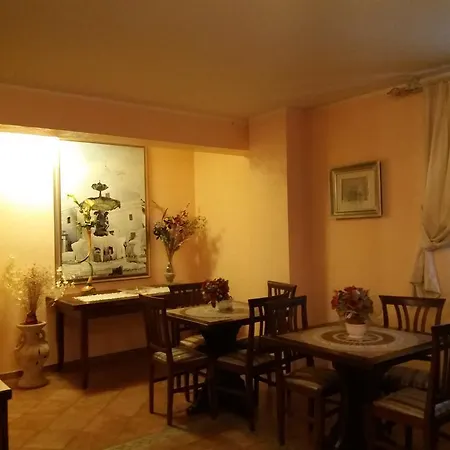 La Loggia Отель Кастель-ди-Сангро