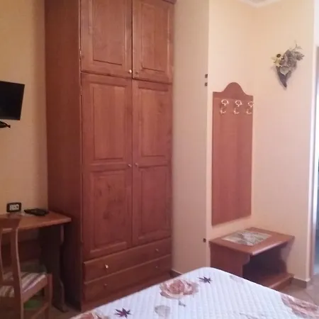La Loggia Hotel 3*